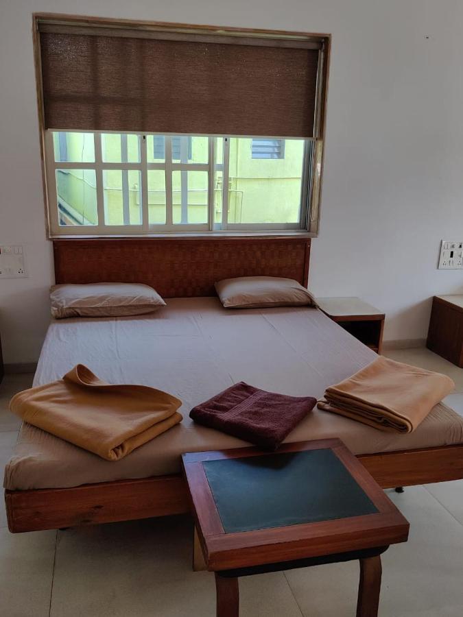 White House Beach Resort, Nagaon Eksteriør bilde