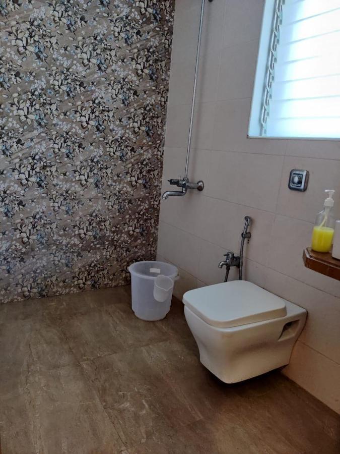 White House Beach Resort, Nagaon Eksteriør bilde