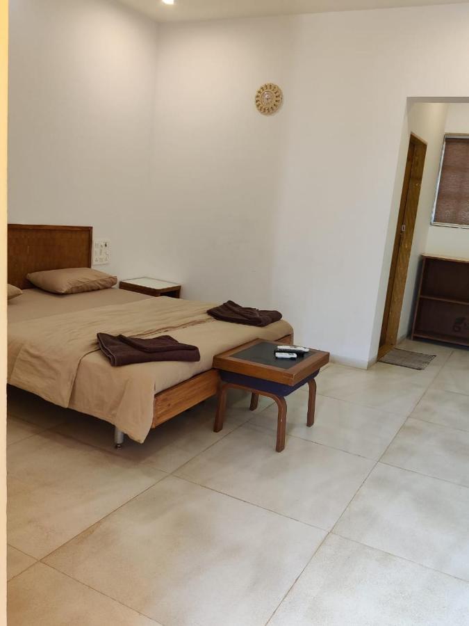 White House Beach Resort, Nagaon Eksteriør bilde