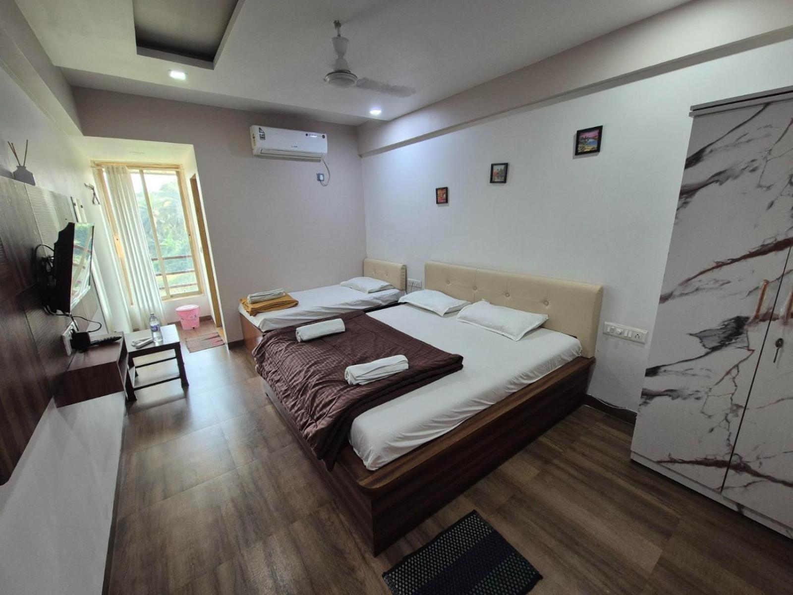 White House Beach Resort, Nagaon Eksteriør bilde