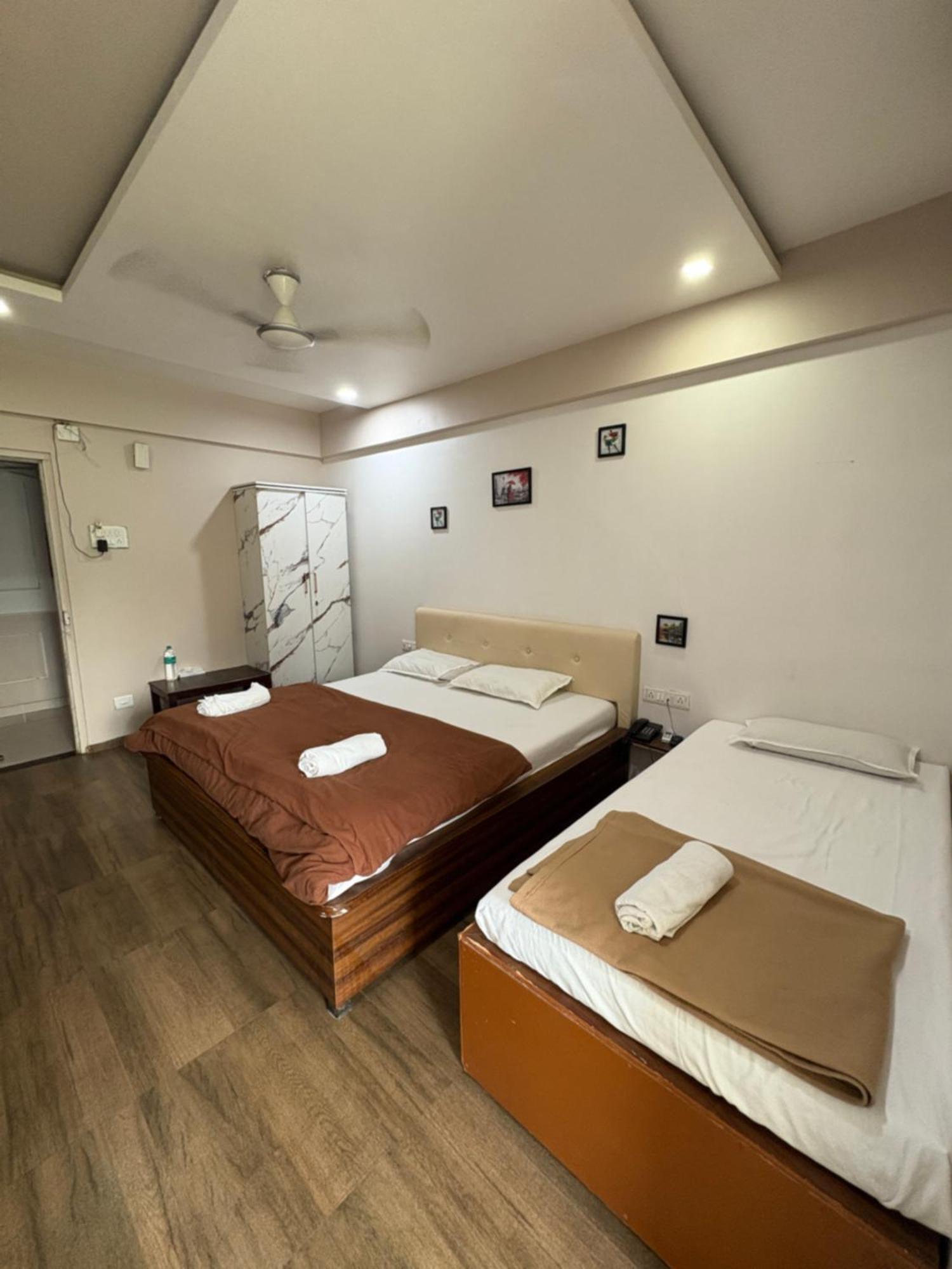 White House Beach Resort, Nagaon Eksteriør bilde